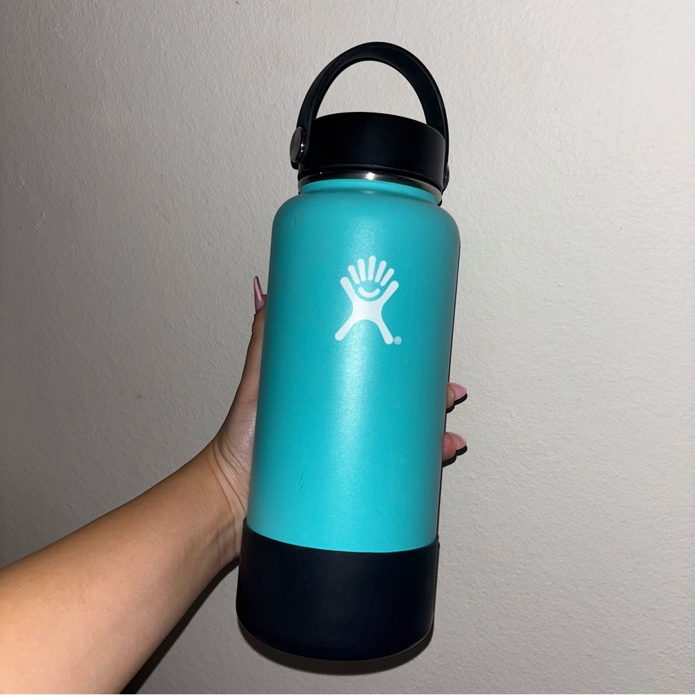 Laguna Blue Hydro flask 32 oz